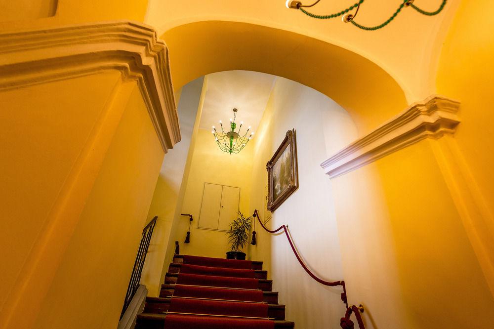 Boutique Hotel Dom - Rooms & Suites Graz Exterior photo